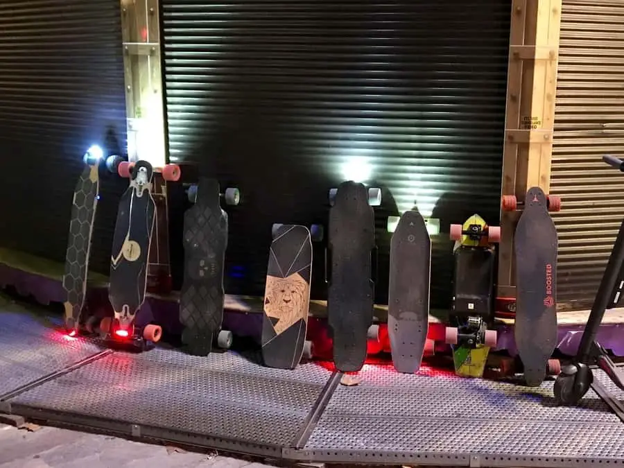 electric skateboards with ligths
